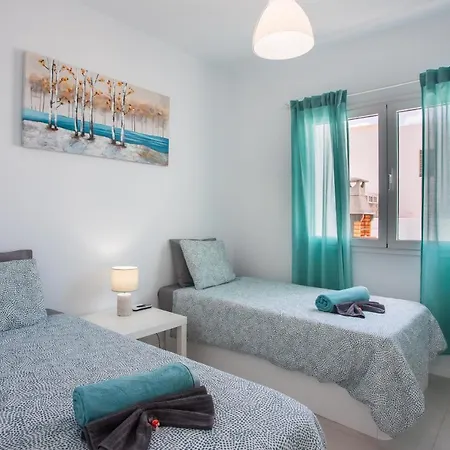 Suena Modern 2-bed With Private Pool *
